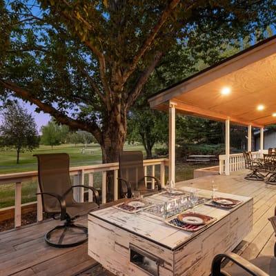 Moonlit Lodge-Luxury 4BR with Golf Course Views w/ Hot Tub