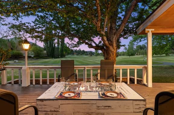 Moonlit Lodge-Luxury 4BR with Golf Course Views w/ Hot Tub